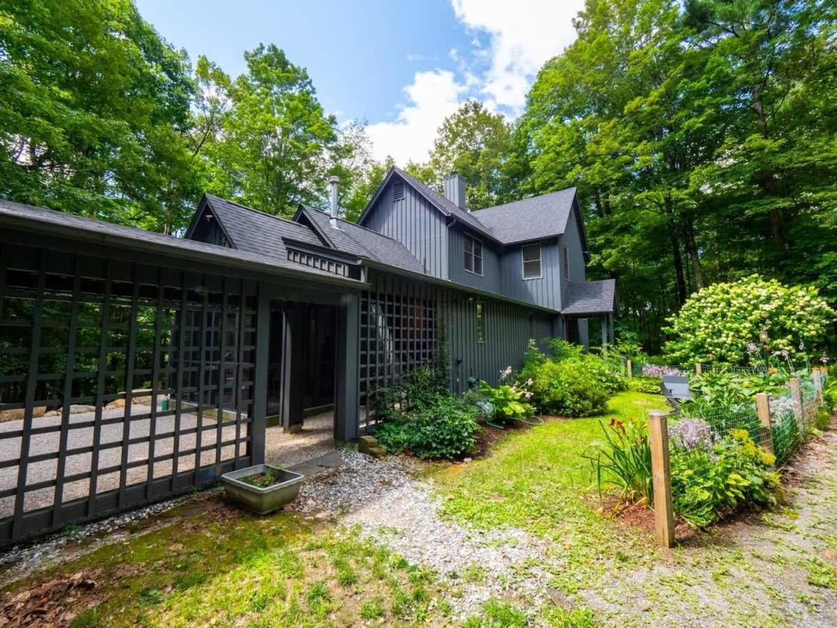 Вілла Hupi House - A Peaceful Wooded Lakeside Retreat Monterey Екстер'єр фото
